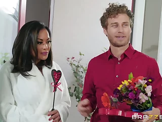 Hot Kinky MILF Kaylani Lei and Curly-Haired Handsome Dude